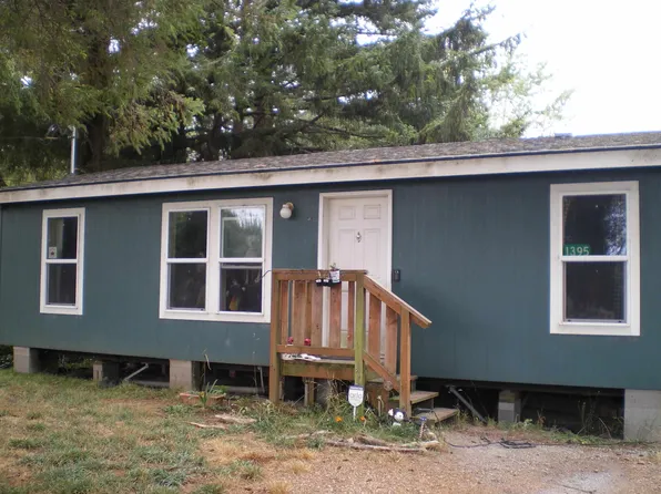 1395 Douglas St, Crescent City, CA 95531