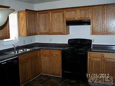 5th image of 3120 Gould Ave