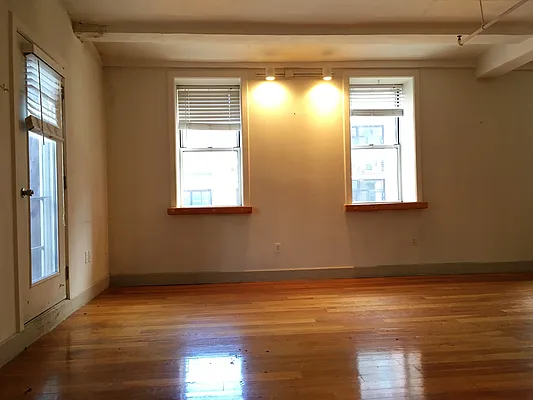 Rented by Cyberapts Management | media 13