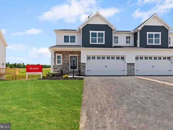 659 Brittany Dr, Mechanicsburg, PA 17055