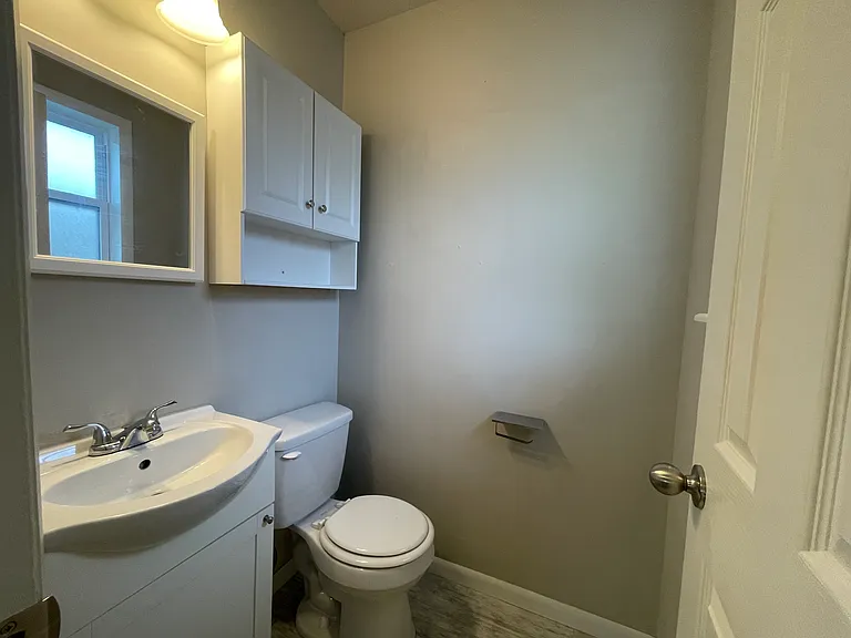 1012 N Dogwood St — Photo 7