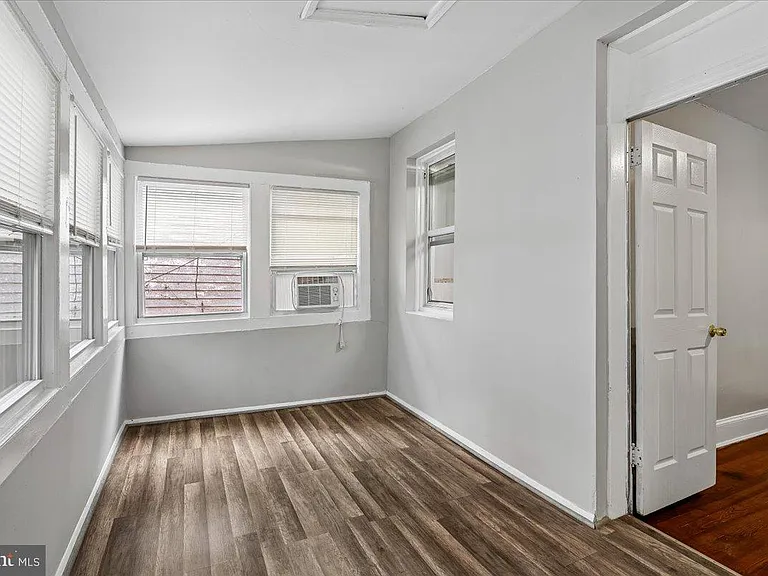 4605 Georgia Ave NW — Photo 14