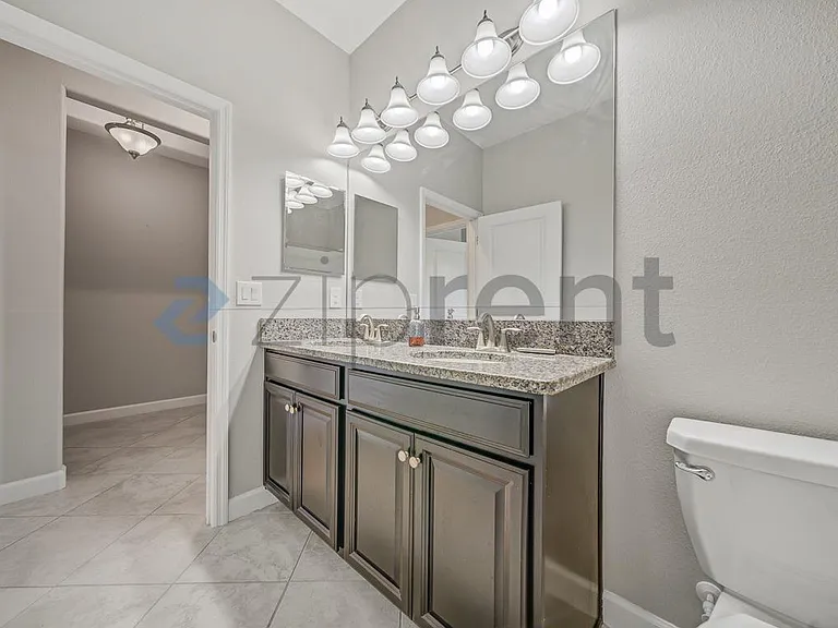 11729 Winterset Cove Dr — Photo 8