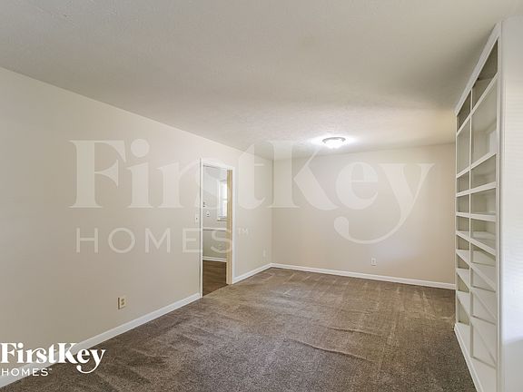 5th image of 3966 Emerald North Dr