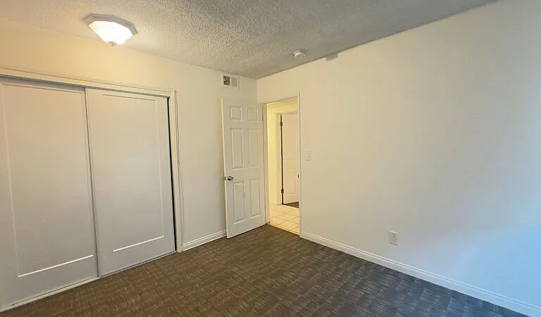 7350 Pickering Ave #8 — Photo 15