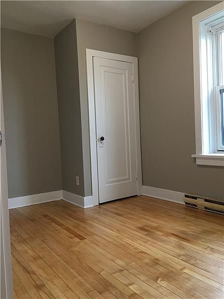 2nd image of 108 King St APT 302