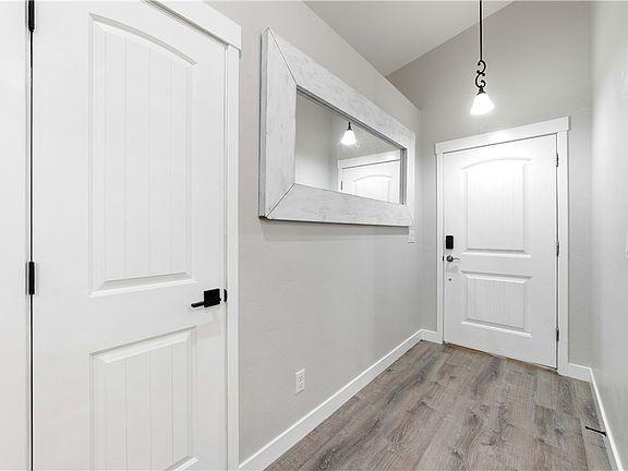 5th image of 3640 N Pearl Street