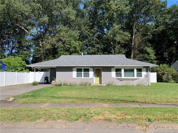 22 Eagle Court, East Hartford, CT 06118