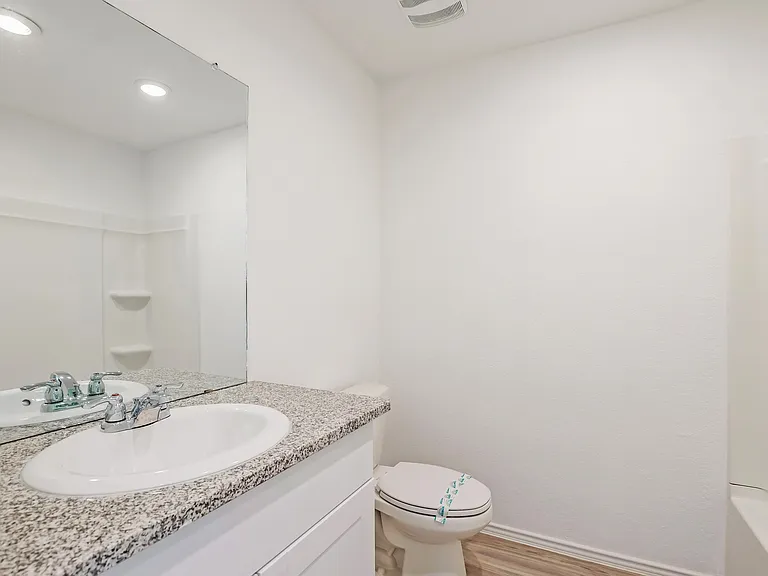 2714 Robles St — Photo 12