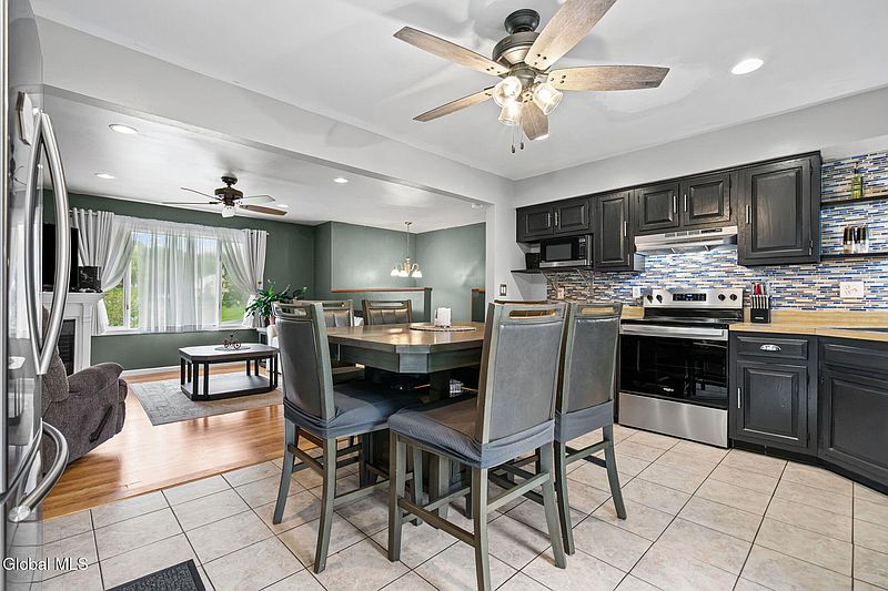 4th image of 13 Andree Court