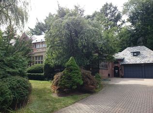 6 Woodchester Dr, Newton, MA 02467