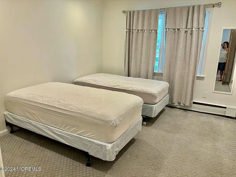 311 Roosevelt Ave — Photo 12