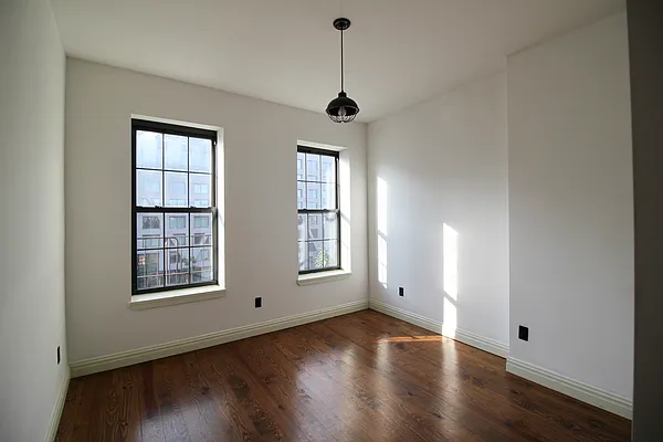 Rented by Hagstrom Management Inc | media 10