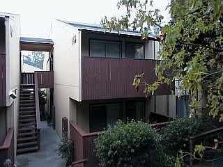 1st image of 149 Piccadilly Pl APT B