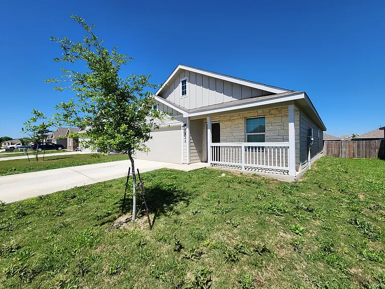 522 Blue Stem Rd — Photo 2