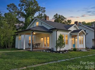152 W End St, Chester, SC 29706