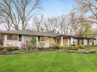 4372 Far Hill Dr, Bloomfield Hills, MI 48304