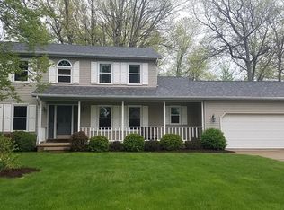 6949 Weatherby Dr, Mentor, OH 44060