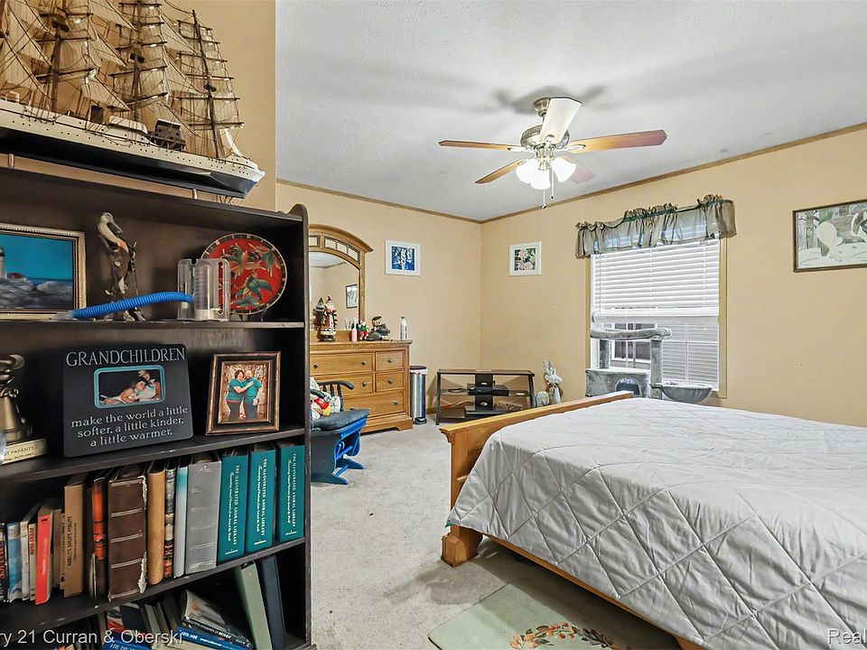24519 Manchester Dr, photo 20