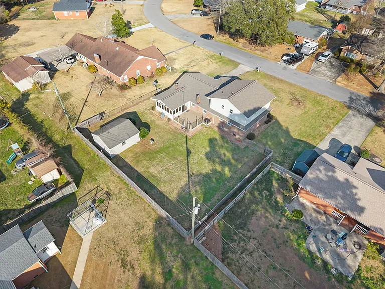 4130 Terrace Dr — Photo 43