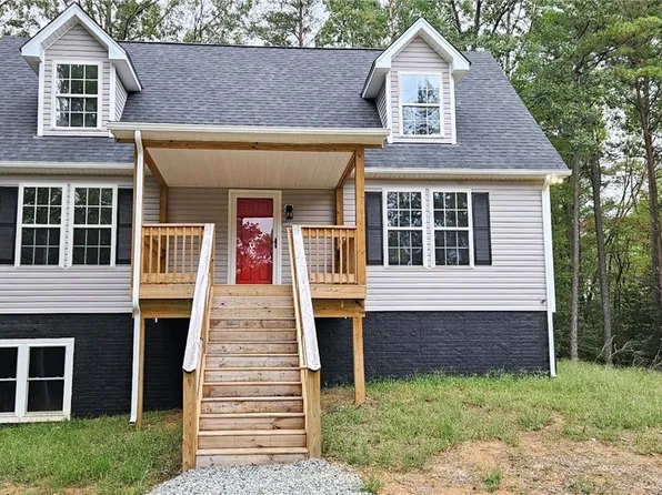 30801 Tidewater Trl, Dunnsville, VA 22454