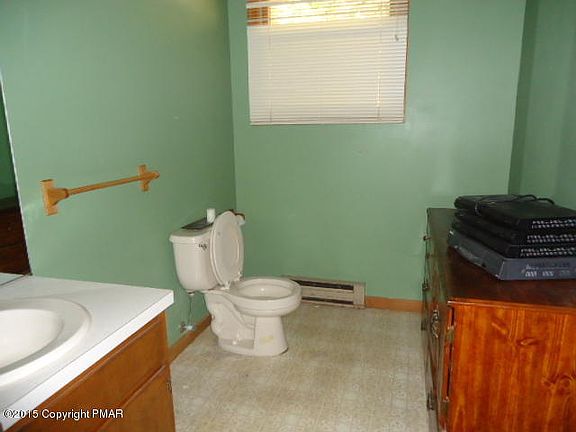 4th image of 145 Marilou Ln