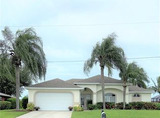2922 SE 11th Pl, Cape Coral, FL 33904