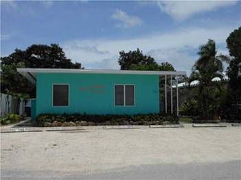 1st image of 421 SE 14th St APT 2