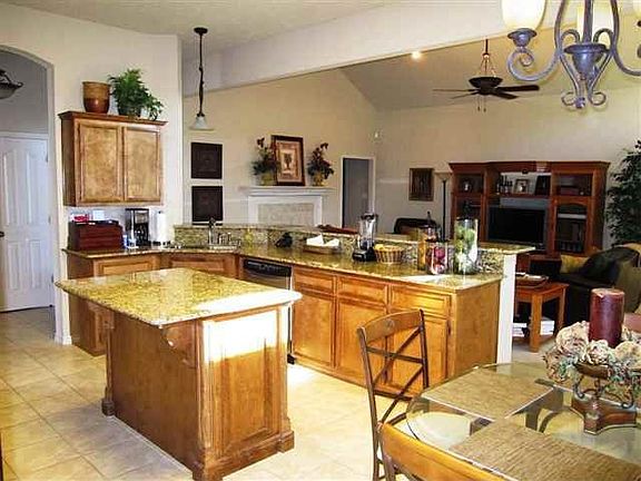 3rd image of 5640 Kathy Ln