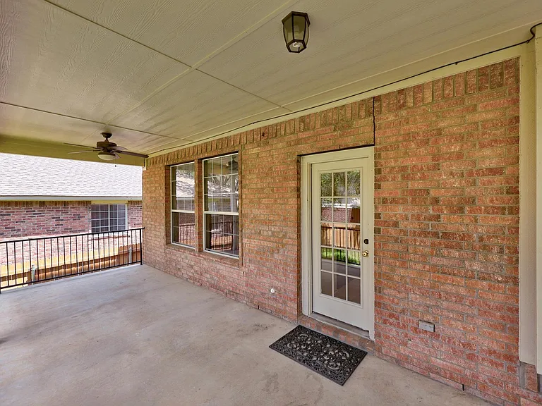 9400 Billingham Trl — Photo 31