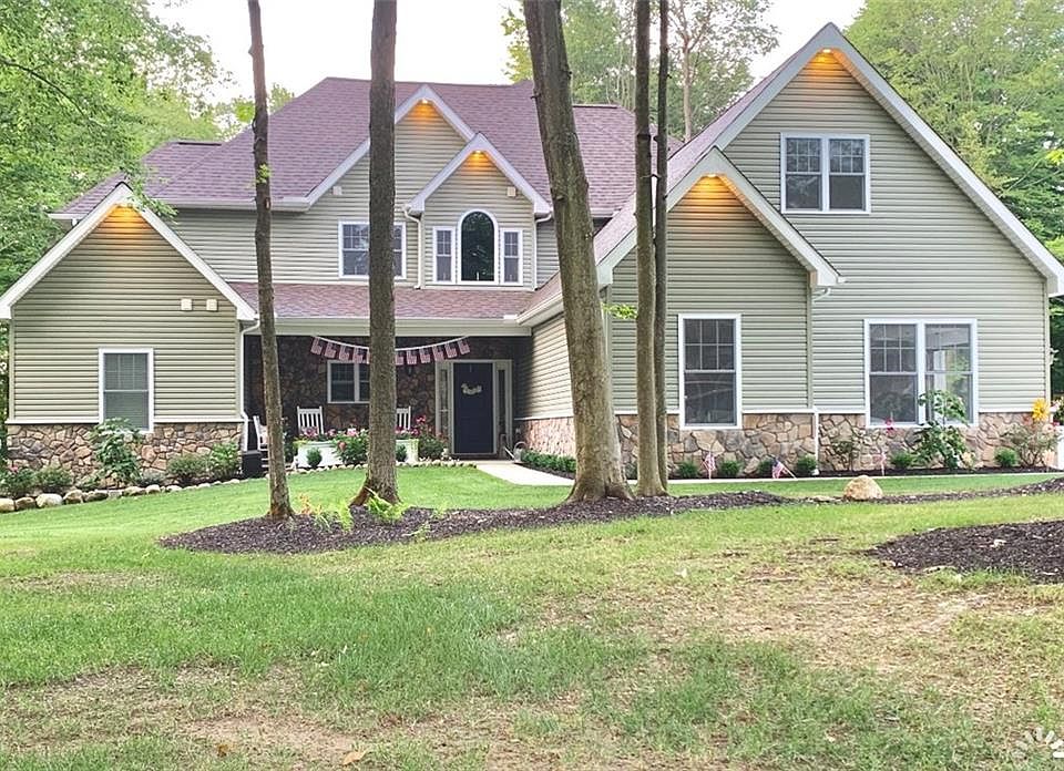 1st image of 4075 Ponderosa Dr