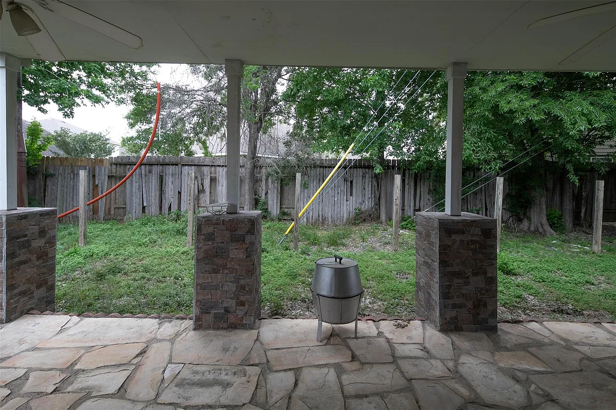 Building Photo - 3603 Lauderwood Ln