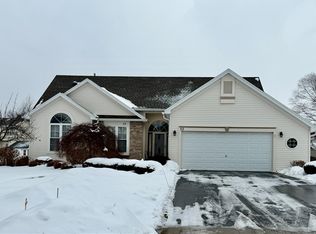 32 Sotheby Dr, Rochester, NY 14626