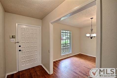4th image of 3543 Red Oak Ln