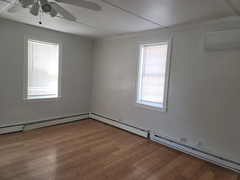 45 Main St #B — Photo 7