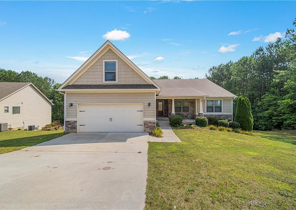 1st image of 2577 Aaron Ct