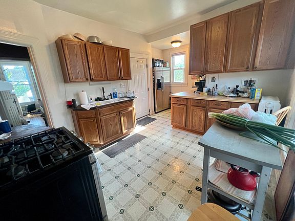 4th image of 2654 Colfax Ave S #2