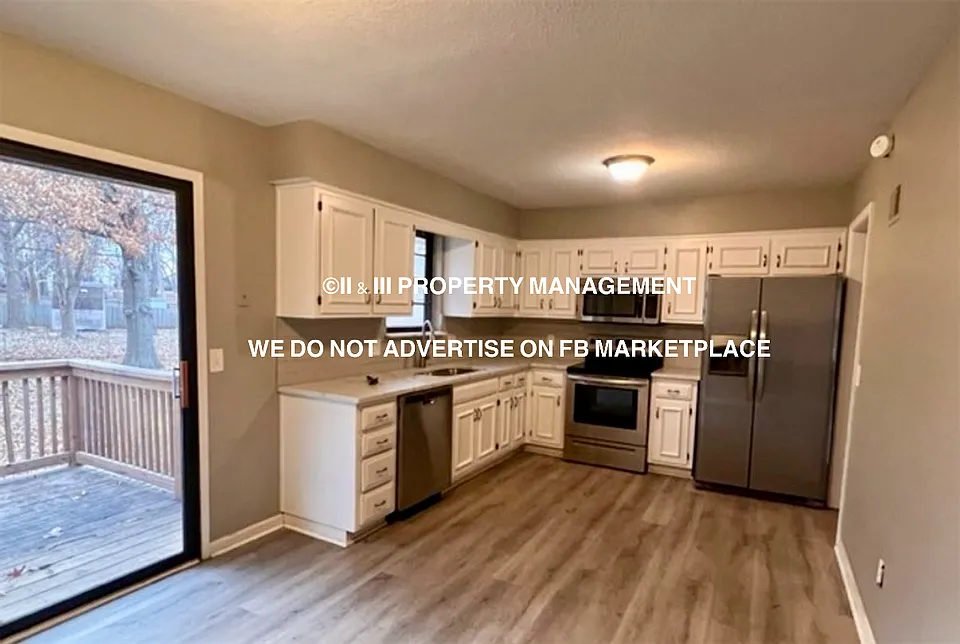 16405 W 149th Terrace - 1 — Photo 4