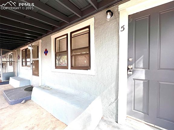 5th image of 835 Bridge St