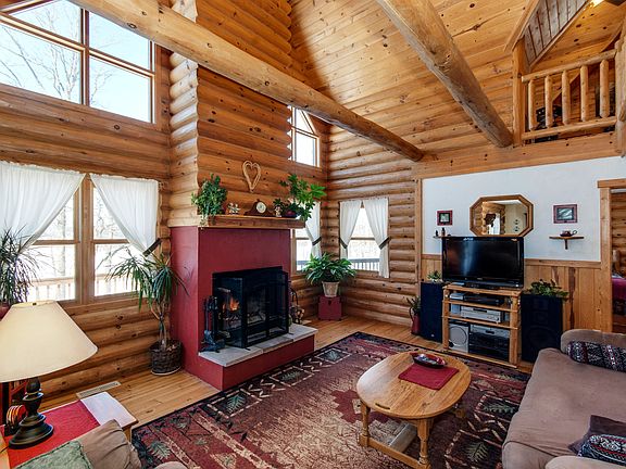 Living Room w/Fireplace