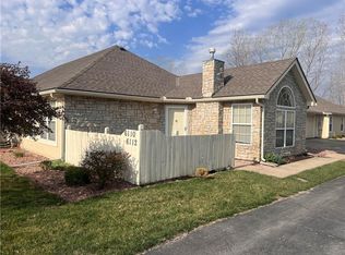 6110 NE Kensington Dr, Lees Summit, MO 64064