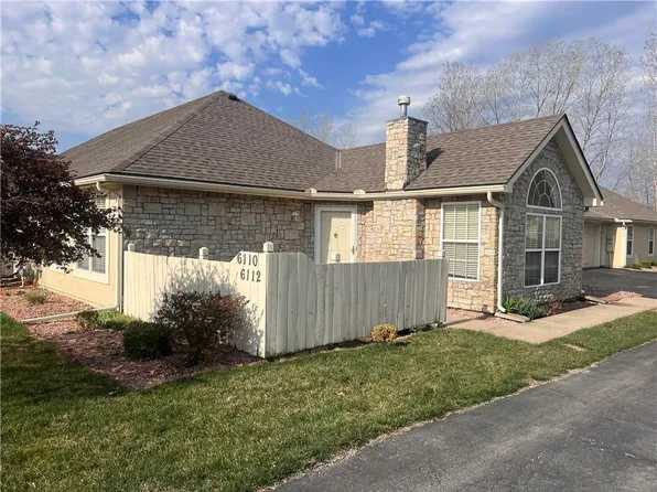 6110 NE Kensington Dr, Lees Summit, MO 64064
