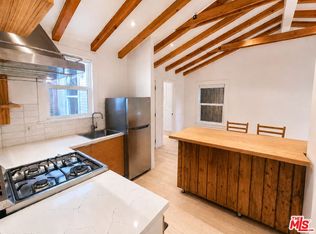 6853 Alta Loma Ter, Los Angeles, CA 90068