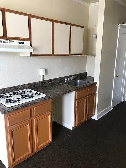 2nd image of 87 S Oak St #12
