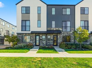 Bloom Street Townhomes, Highland Park, IL 60035