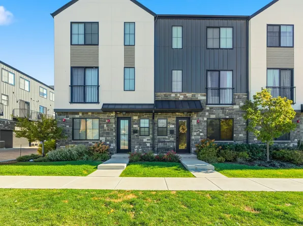 Bloom Street Townhomes, 425 Bloom St #K, Highland Park, IL 60035