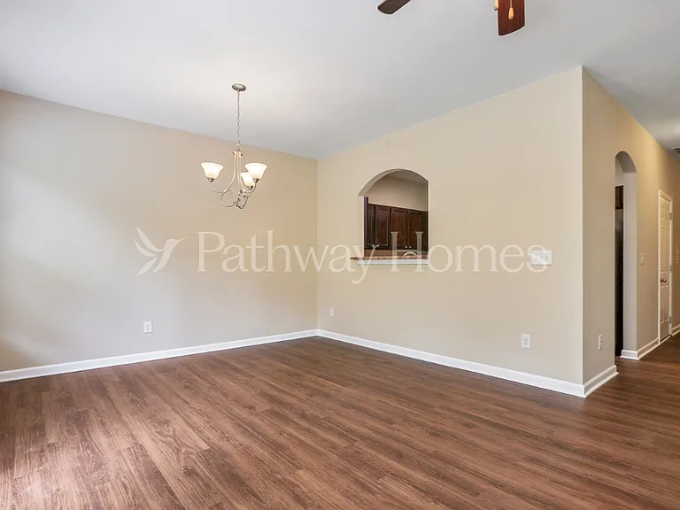 3039 Bonnes Dr — Photo 5