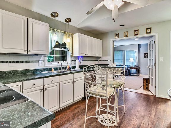 4th image of 650 Canvasback Ln