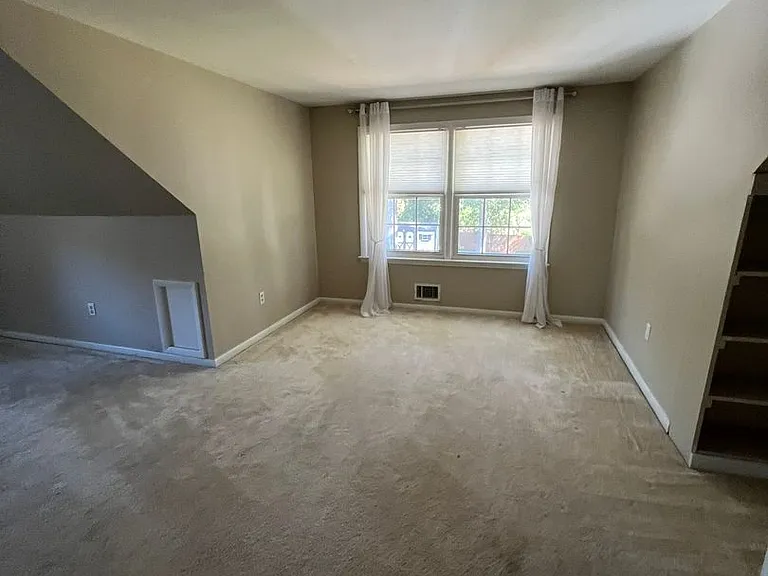 8407 W Boulevard Dr — Photo 18
