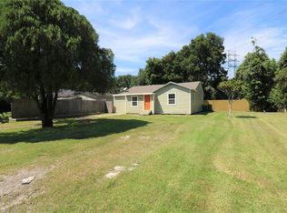 902 Orange St, La Marque, TX 77568